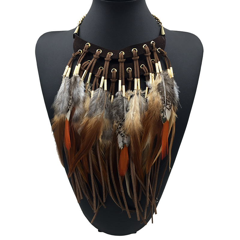 Latest Ethnic Fashion For Women - Kalung pernyataan modis elegan multi-etnis 2023