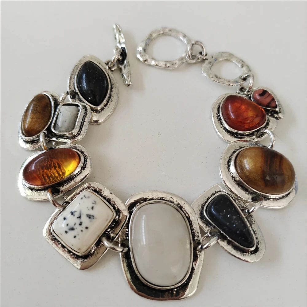 Ethnic Fashion Trends 2026 - Gelang Resin Vintage Etnik India Terbaru