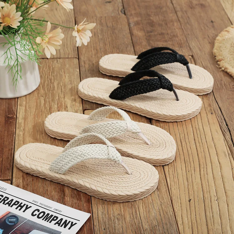 Ethnic Fashion Trends 2026 - Tren Mode Wanita Terbaru 2026: Sandal