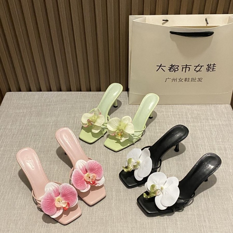 Ethnic Style - Sandal Wanita Hiasan Bunga Gaya Liburan