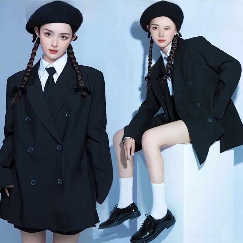 New Ethnic Fashion - Fotografi Potret Baru Wanita Bergaya Kampus,