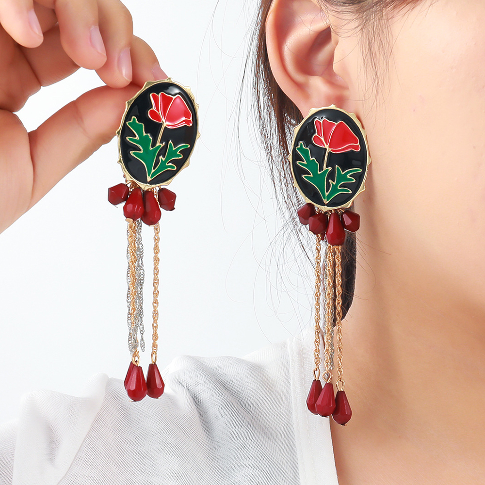 Ethnic Fashion Trends 2026 - Anting-anting bunga enamel tren baru 2026,