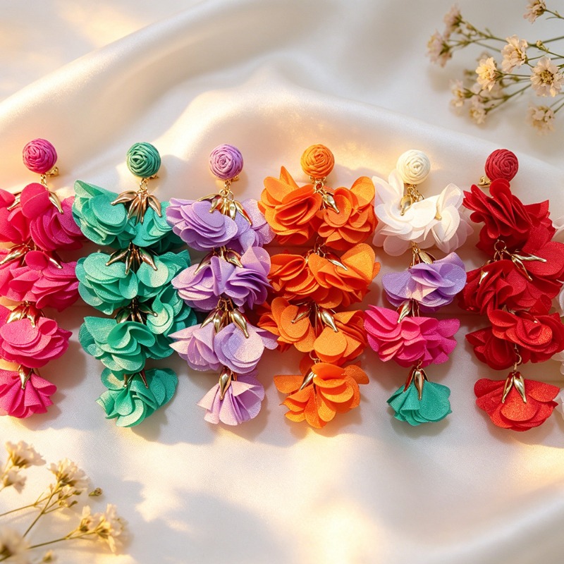 Ethnic Fashion Trends 2026 - Anting Jepit Bunga Warna-warni Etnik untuk