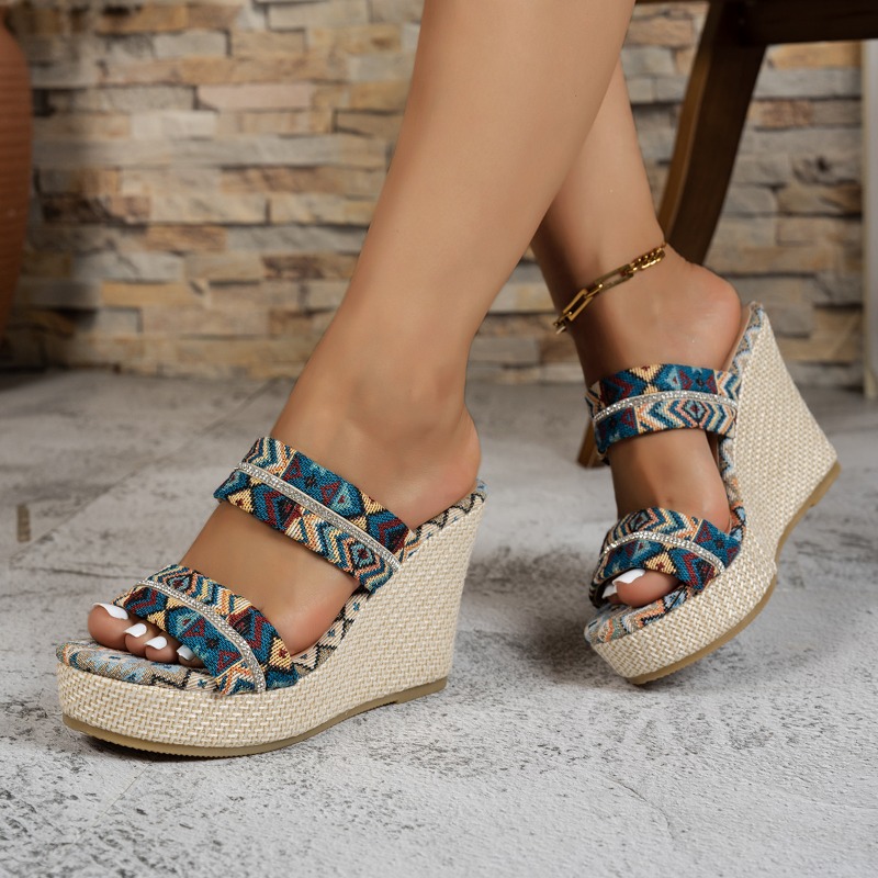 Sandal Wanita Geometris Tren B - Ethnic Fashion Trends 2026 ulasan dan harga