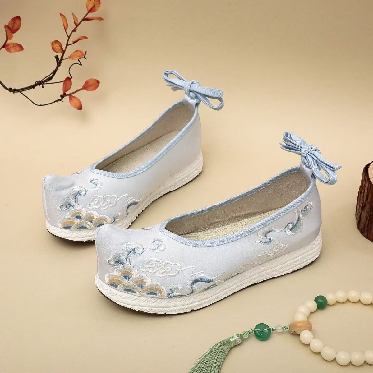 Sepatu Hanfu Bordir Ukuran Bes - Ethnic Style ulasan dan harga