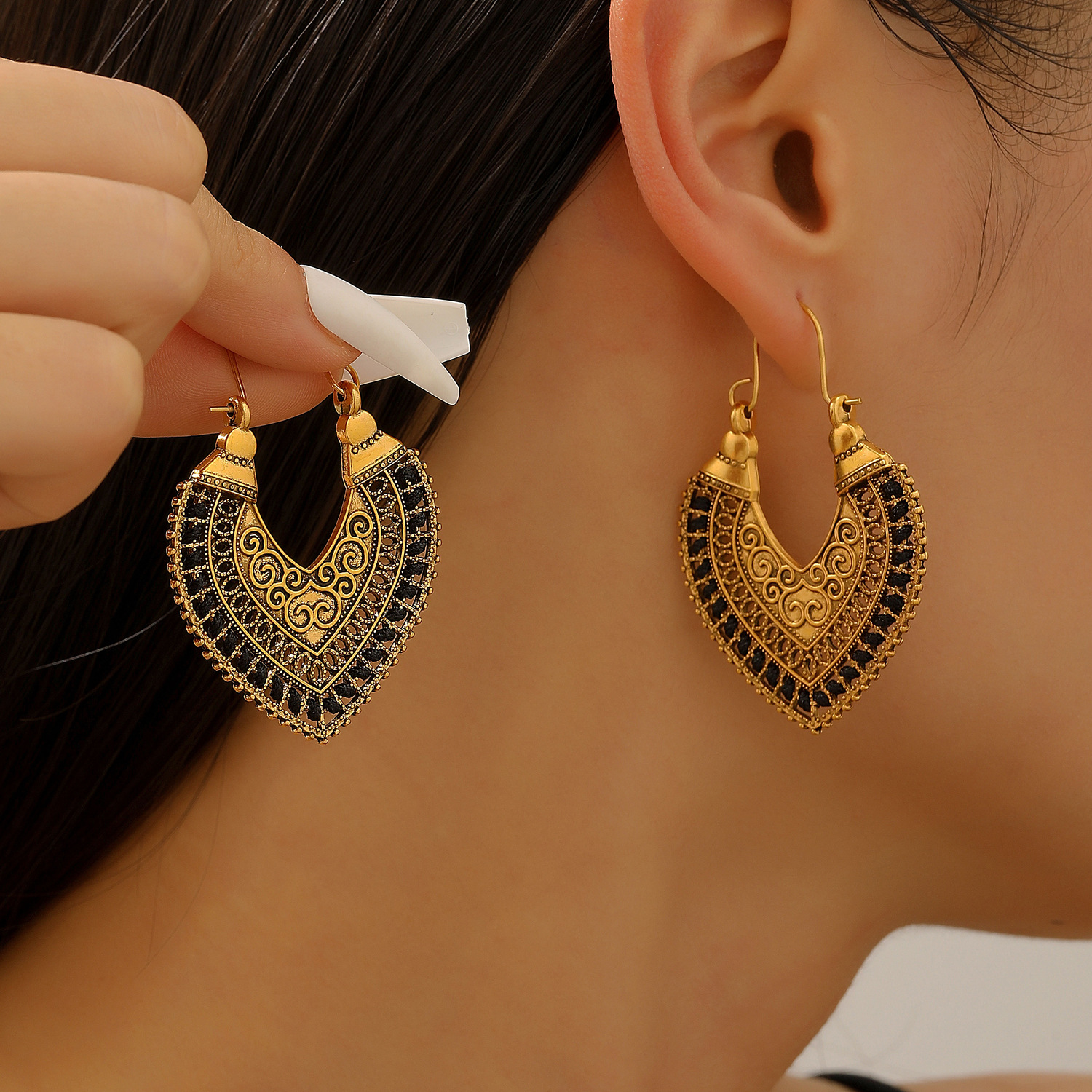 Anting-anting gantung warna em - Ethnic Fashion Trends 2026 ulasan dan harga